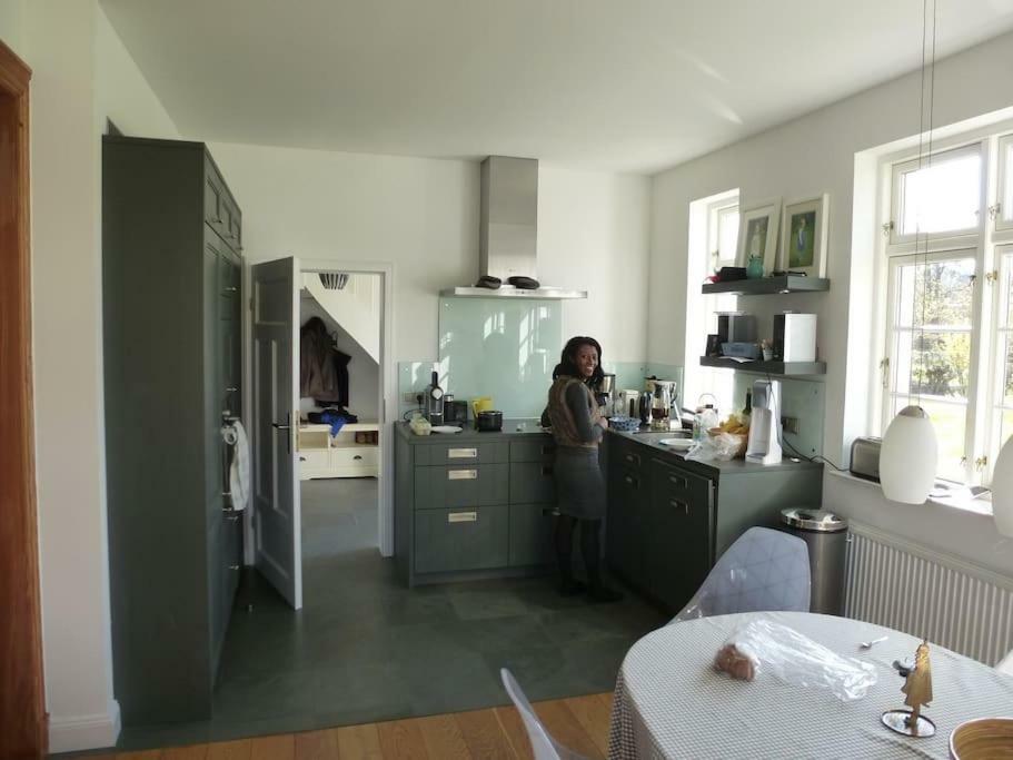 Traumhaftes Luxus-Ferienhaus Warnkenhagen  Luaran gambar