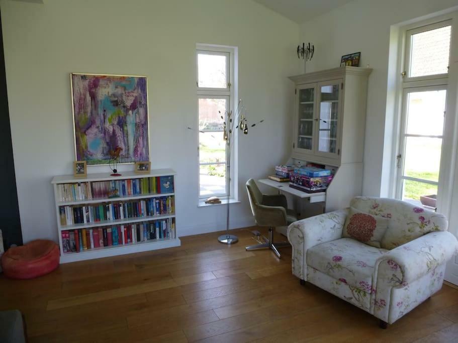 Traumhaftes Luxus-Ferienhaus Warnkenhagen  Luaran gambar