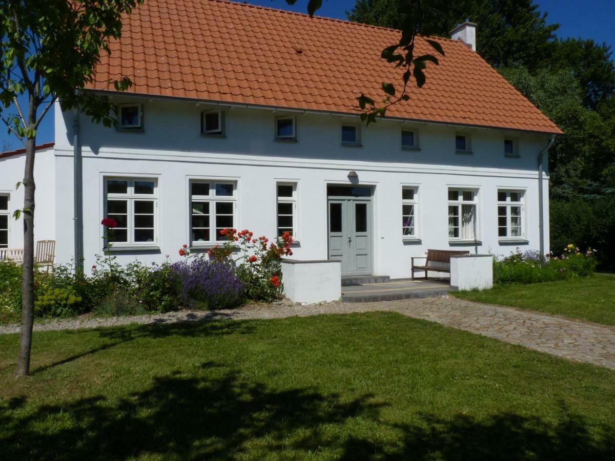 Traumhaftes Luxus-Ferienhaus Warnkenhagen  Luaran gambar